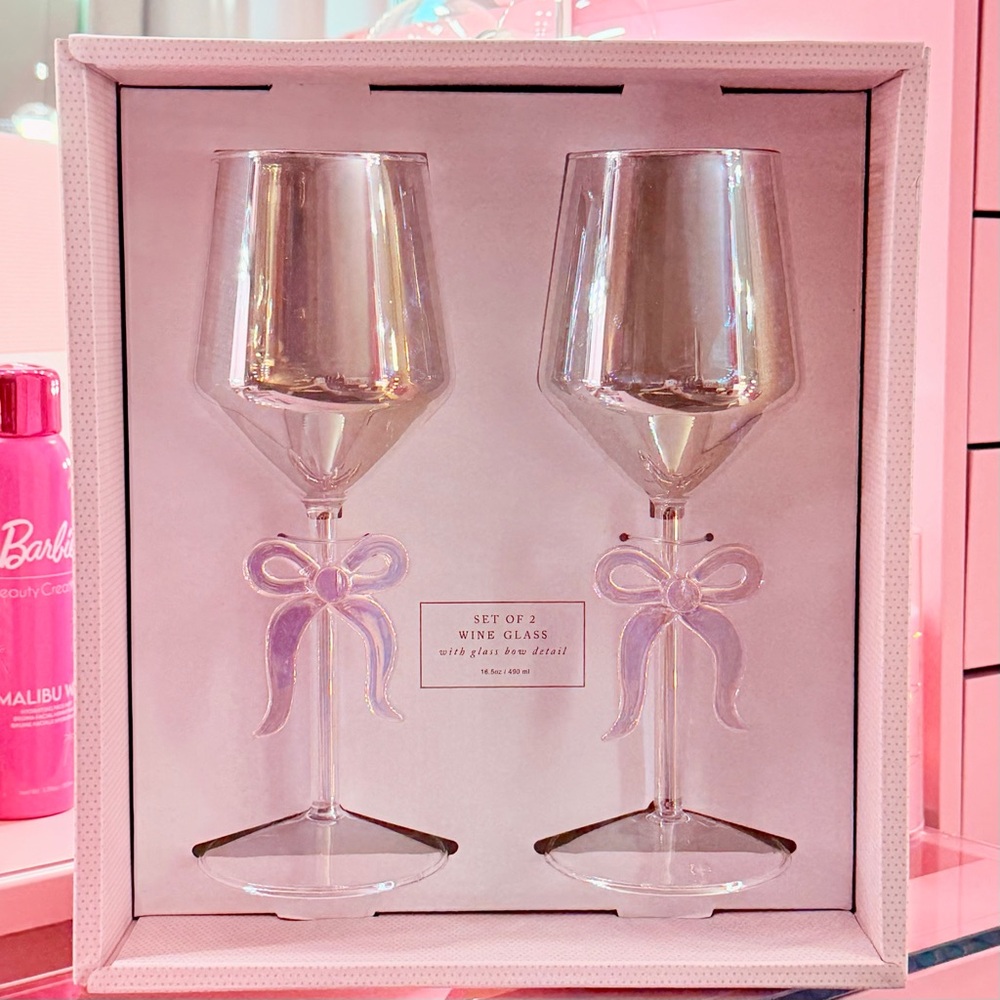 Set of 2 Iridescent Glass Pink Bow Coquette Wine Glasses Cupcakes & Cashmere